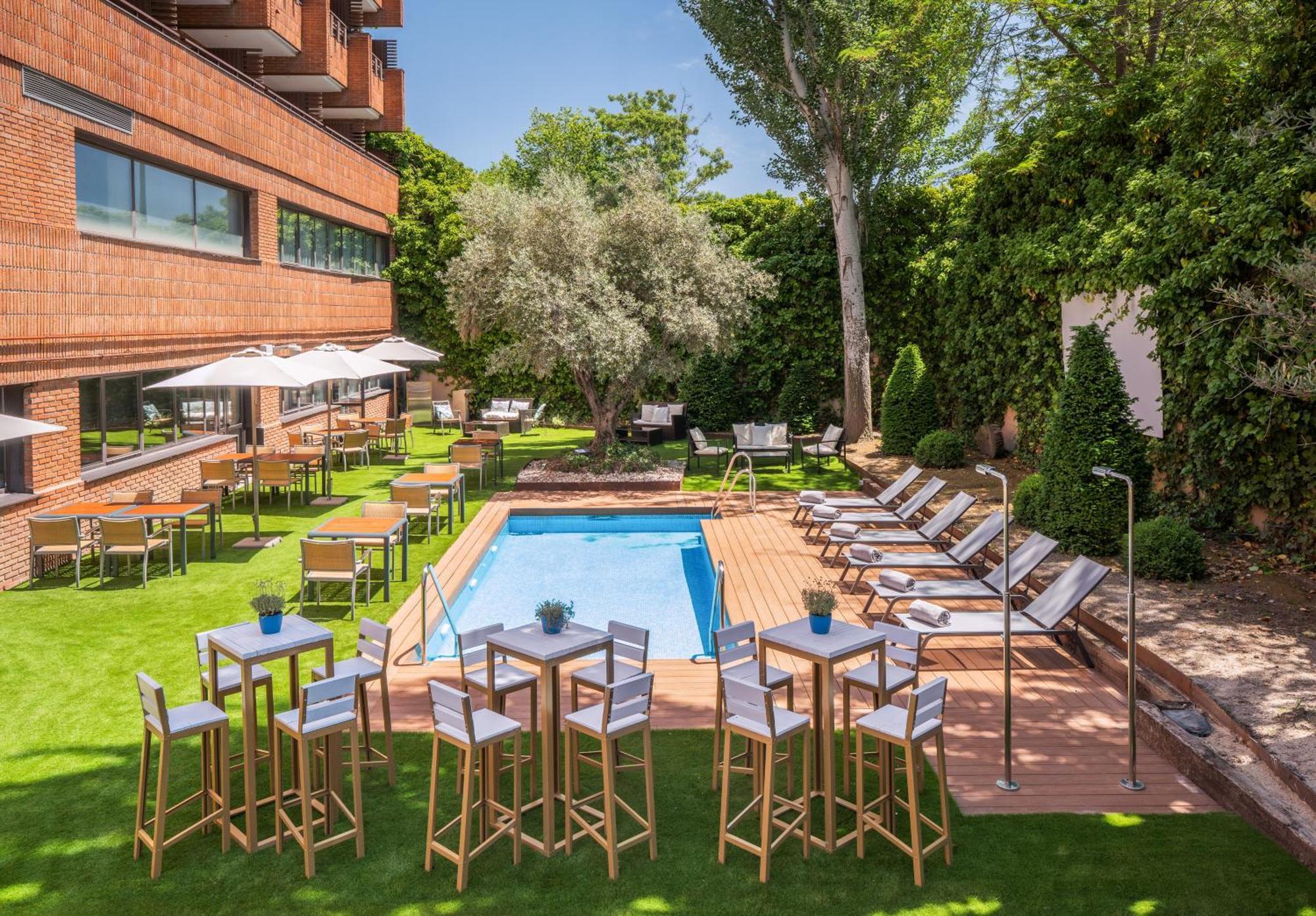Hotel Madrid Alameda Aeropuerto, Affiliated by Meliá Esterno foto